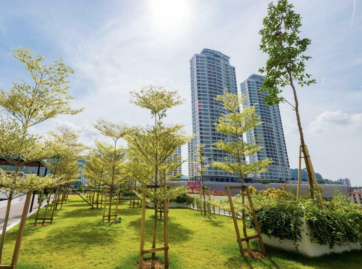 The Landmark Condo, By Sanguine George Town  Kültér fotó